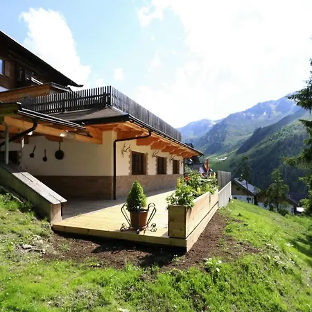 Chalet Hochfuegen By Ski Slope Hébergement de vacances