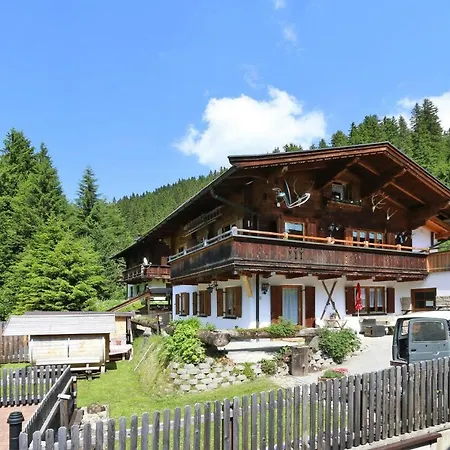 Chalet Hochfuegen By Ski Slope Hébergement de vacances *